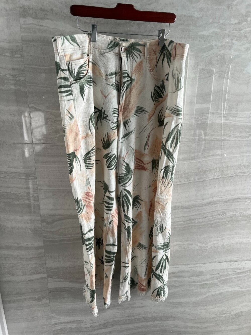 Pilcro Adi Printed Linen Mid-Rise Flare Pants Tropical Palm Print Size 32 Anthro